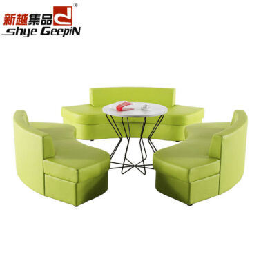 Canapé rond et incurvé en cuir pour salle d'attente, canapé de bureau minimaliste, canapé pour cabine d'hôtel